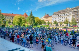 200 GODINA BICIKLIRANJA: Sindikat biciklista poziva sve na panoramsku fotografiju na biciklima